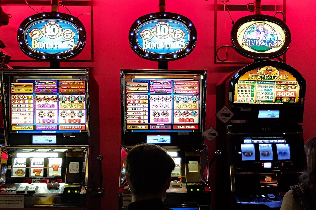 Pasang taruhan olahraga di ayam22 – tampilan platform live betting Indonesia
